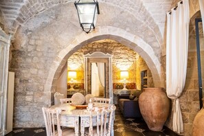 Dining - Modica Luxury with Dammusi (Modica)