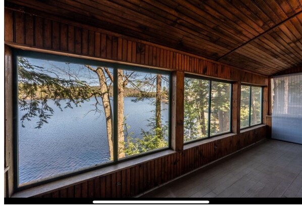 Interior - Sweet vintage cottage on Mountain View Lake, 2024 updates, next to Lake Sunapee (Sunapee)