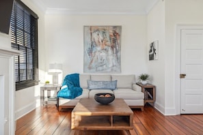 TV - Palazzo Sul Monte-Quattro (Wilmington)