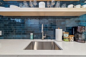 Fridge, microwave, oven, stovetop - Palazzo Sul Monte-Quattro (Wilmington)