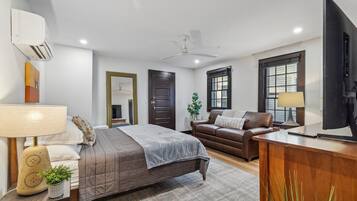 1 habitación, tabla de planchar con plancha, internet y ropa de cama