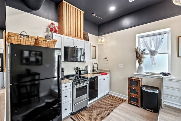 Fridge, microwave, oven, stovetop