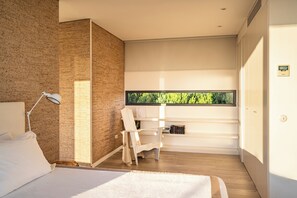 1 bedroom, desk, WiFi, bed sheets - Contemporary Comfort & Style in Melides (Melides)