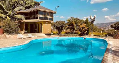 Relaxing Kigali Getaway: Pool - Balcony - Parking!