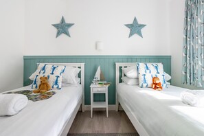 6 bedrooms, iron/ironing board, travel crib, free WiFi