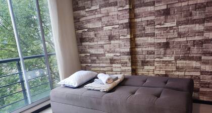 Modern Miravalle Apartment