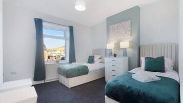 2 bedrooms, WiFi, bed sheets