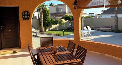 DETACHED VILLA WITH PRIVATE POOL. LOCATED BETWEEN THE 2 LAGOONS.