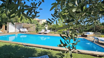 Piscine extérieure
