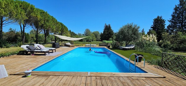 Outdoor pool - La Bastide des Oliviers Provencal gîte with swimming pool in 1 ha of greenery (Carpentras)