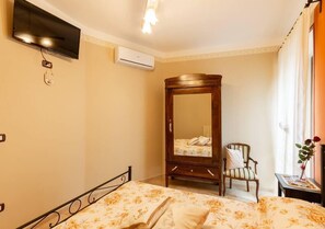 2 chambres, bureau, fer et planche à repasser, Wi-Fi gratuit