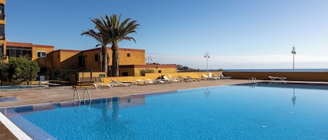 Utomhuspool