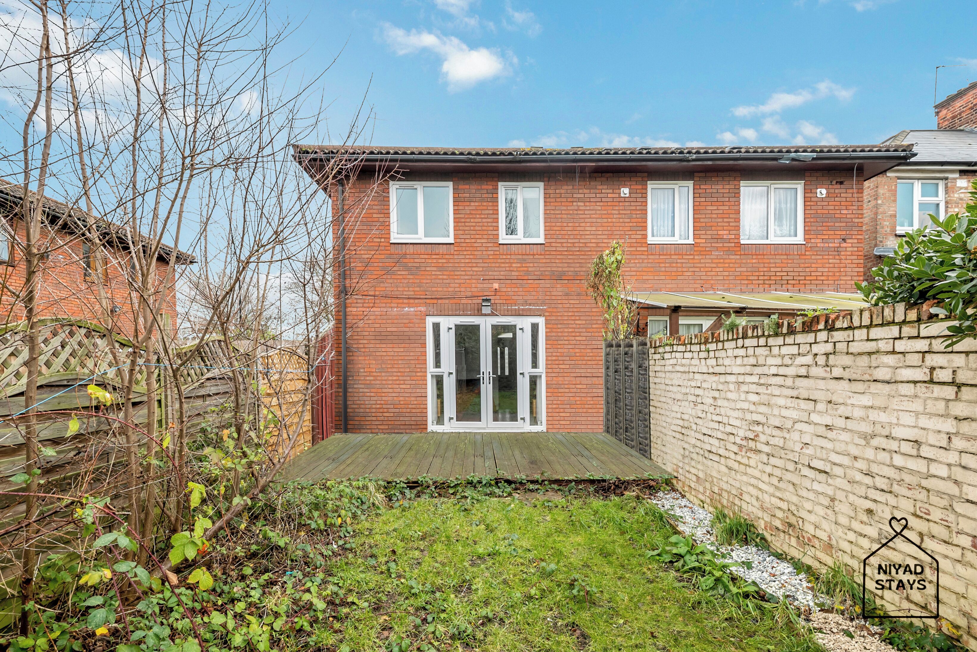 Camera con letto matrimoniale o 2 letti singoli, patio, vista parco | Terrazza/patio