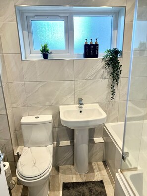 Double or Twin Room, Patio, Park View | Bathroom | Combined shower/bathtub, hair dryer, towels, soap