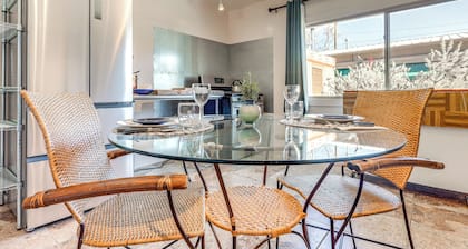 Artsy Studio w/ Patio: 25 Mi to Santa Fe
