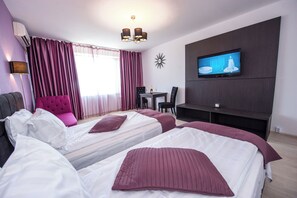 1 chambre, fer et planche à repasser, accès Internet, draps fournis