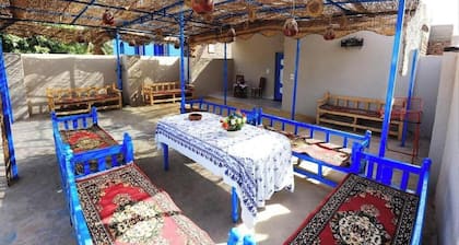 Charming 2-bedroom apartment with WiFi, AC in welcoming Luxor home stay