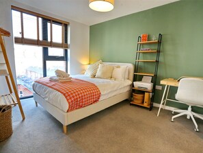 1 chambre, fer et planche à repasser, Wi-Fi gratuit, draps fournis