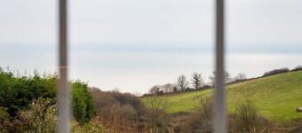 Cliff View Cottage looking out to sea with garden