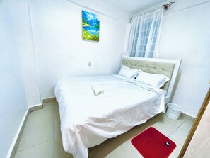 1 chambre, fer et planche à repasser, Wi-Fi, draps fournis