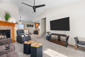 TV, fireplace