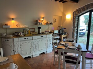 Petit déjeuner buffet compris tous les jours