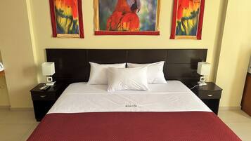 1 bedroom, in-room safe, desk, iron/ironing board