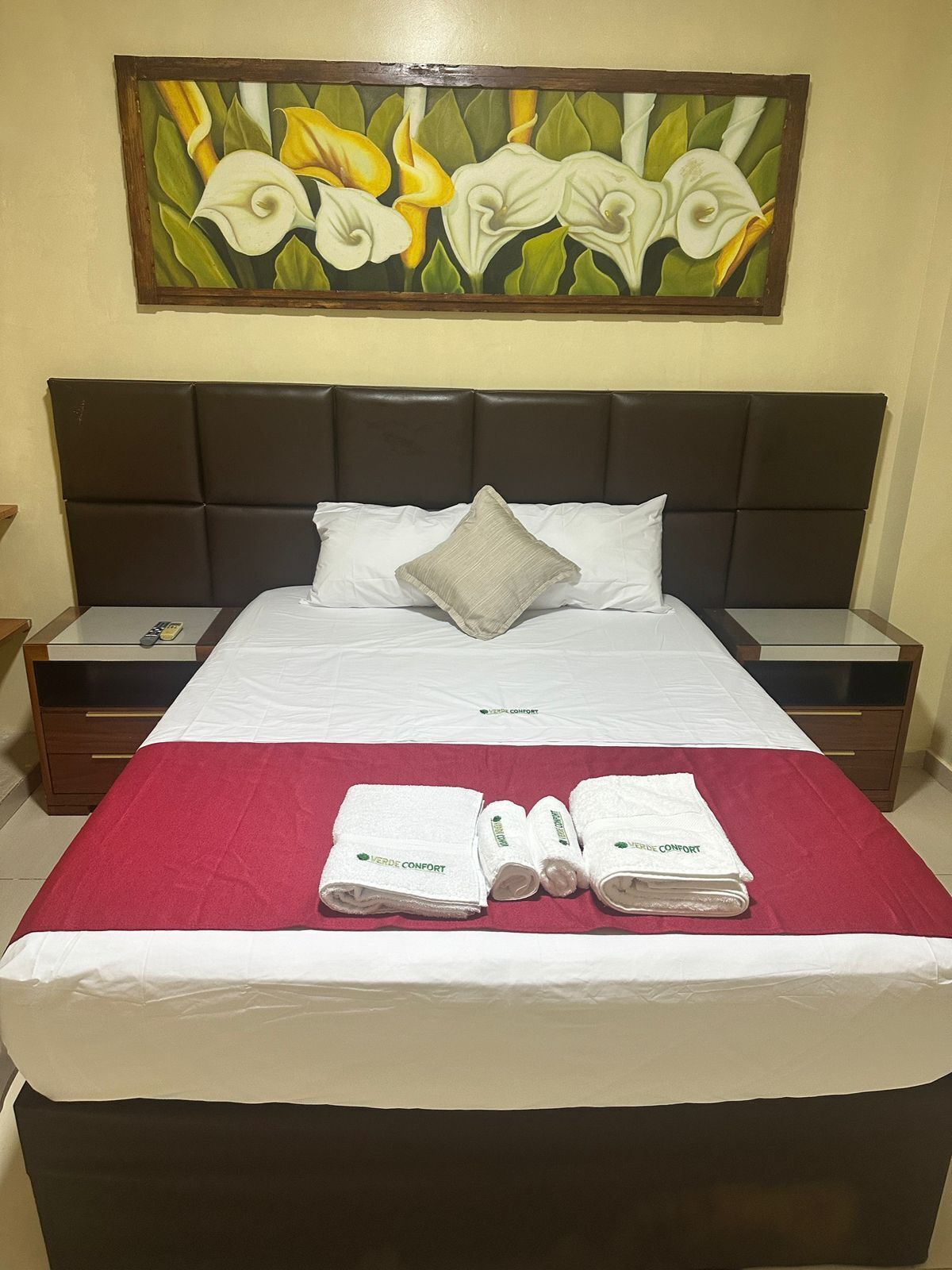 Standard Room, 1 Bedroom | In-room safe, desk, iron/ironing board, free WiFi