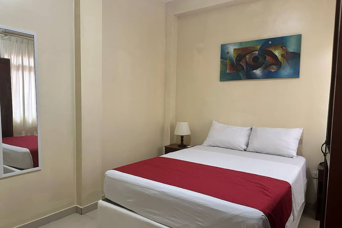 Standard Single Room | In-room safe, desk, iron/ironing board, free WiFi