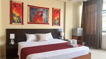 In-room safe, desk, iron/ironing board, free WiFi