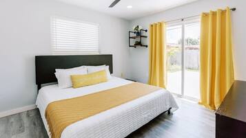 2 bedrooms, iron/ironing board, free WiFi, bed sheets