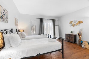 3 bedrooms, iron/ironing board, travel crib, free WiFi