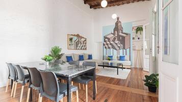 Townhome | Living area