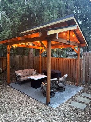 屋外ダイニングエリア