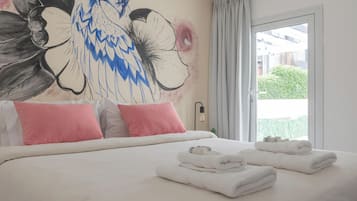 Casa adossada, vistes a la ciutat | 3 dormitoris, planxa i posts de planxar i wifi gratuïta