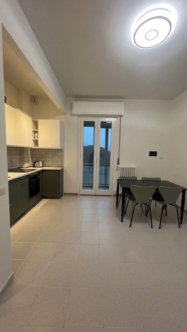 Dining - Careggi charm 2 bedrooms apartment (Firenze)