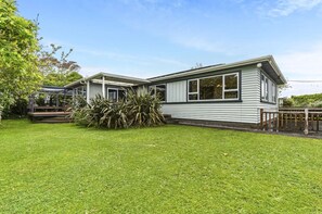Exterior - Home available in Okato for Te Matatini (Pitone)