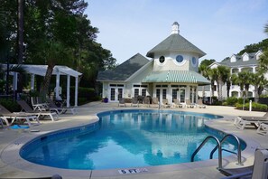 Pool - Golf-side retreat with pool & tennis | King bed | W&D (myrtle beach)