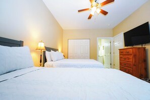 2 soverom, strykejern/-brett, wi-fi (inkludert) og sengetøy