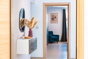 Interior - Beautiful Terraced Villa City View By ArcoCollection (Is-Swieqi)