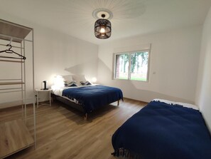 4 bedrooms, travel cot, free WiFi
