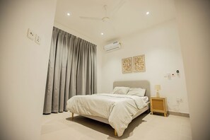3 bedrooms, iron/ironing board, WiFi, bed sheets - 3-bedroom apartment in terrific Tema,Accra with WiFi, AC (Tema,Accra)