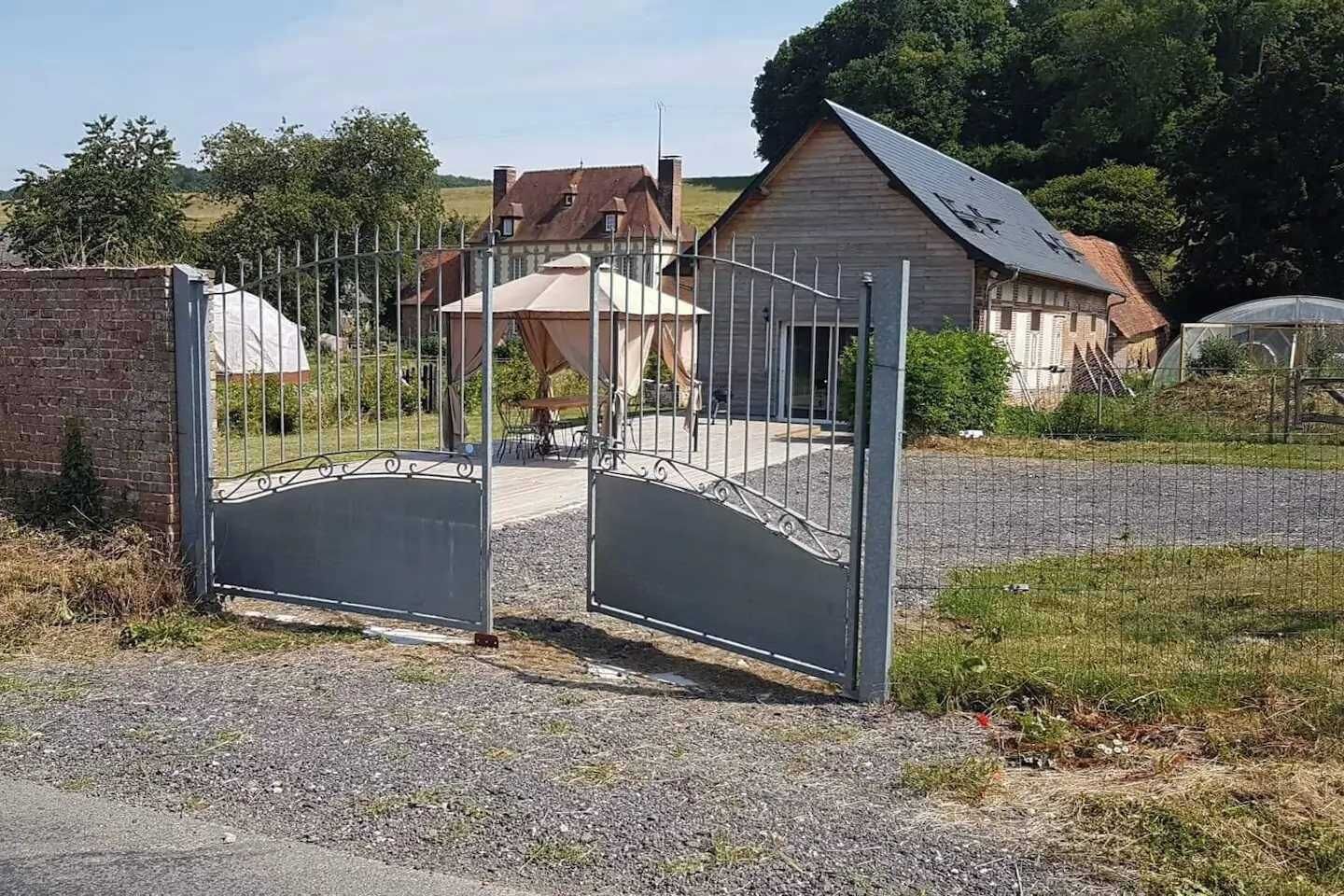 Enceinte de l’hébergement