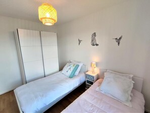 3 bedrooms, travel cot, free WiFi