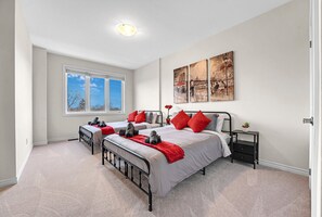 4 bedrooms, desk, iron/ironing board, WiFi