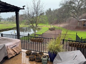 Property grounds - Charming 4-bedroom chateau with WiFi and AC in Valley Springs (Valley Springs)
