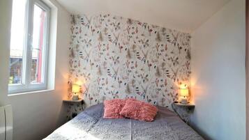 1 bedroom, travel crib, free WiFi