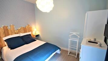 2 habitaciones, cuna de viaje y wifi gratis