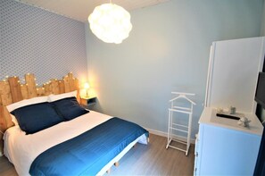 2 Schlafzimmer, Reisekinderbett, kostenloses WLAN