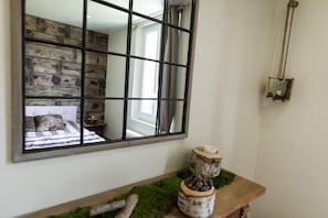 4 室のベッドルーム、旅行用ベビーベッド、WiFi (無料)